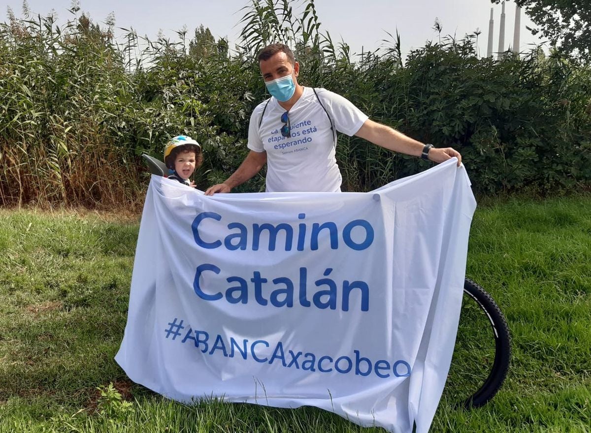 300 empleados de ABANCA emprenden el Camino de Santiago desde 13 tramos diferentes en apoyo al Xacobeo 21-22
