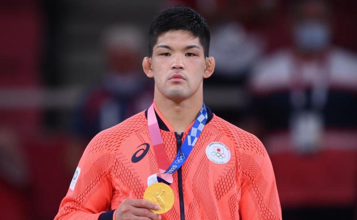 Shohei Ono, con su medalla de oro. 