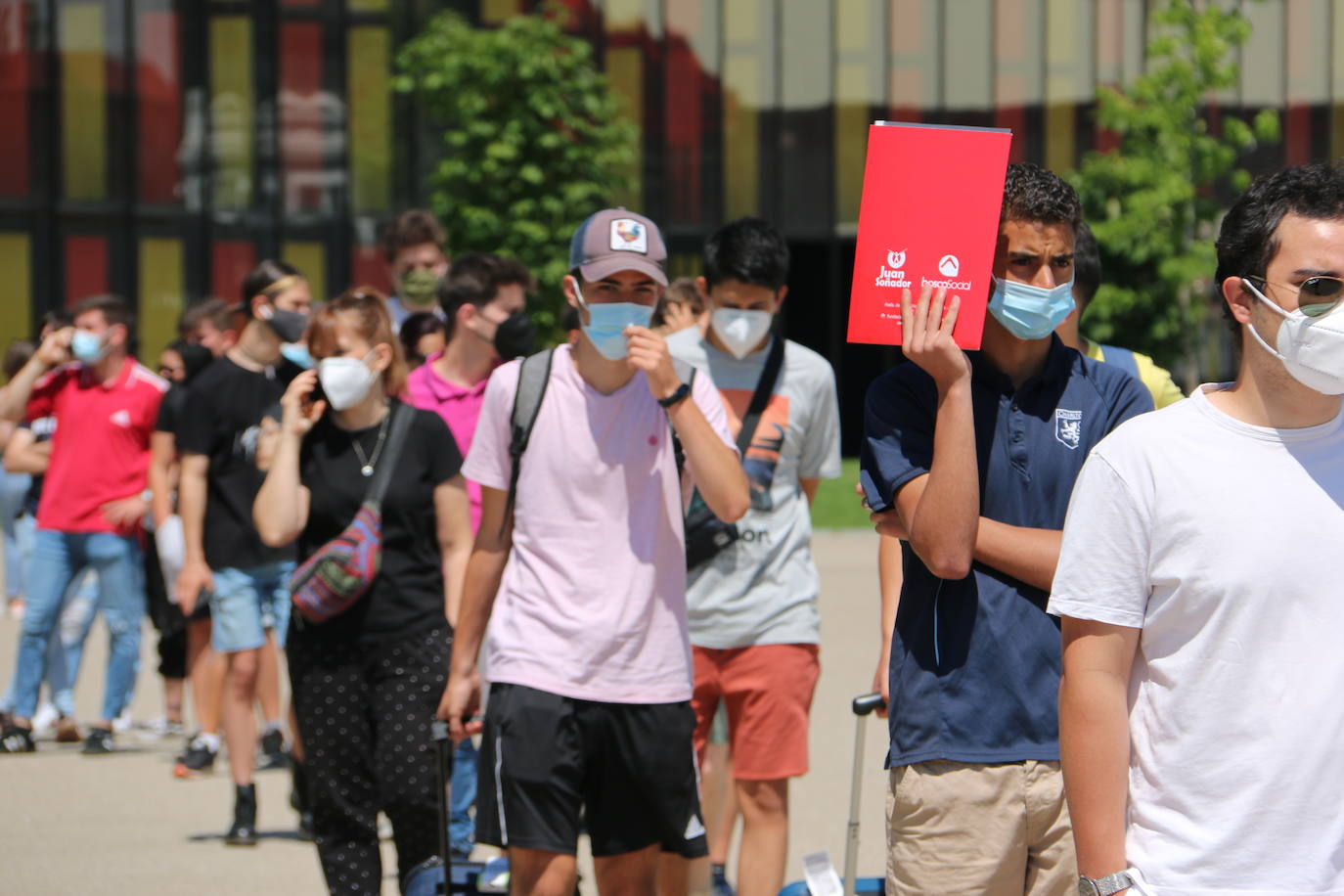 Los nacidos en 2001, 2002 y la primera mitad de 2003 completan la primera pauta de la vacuna este miércoles 