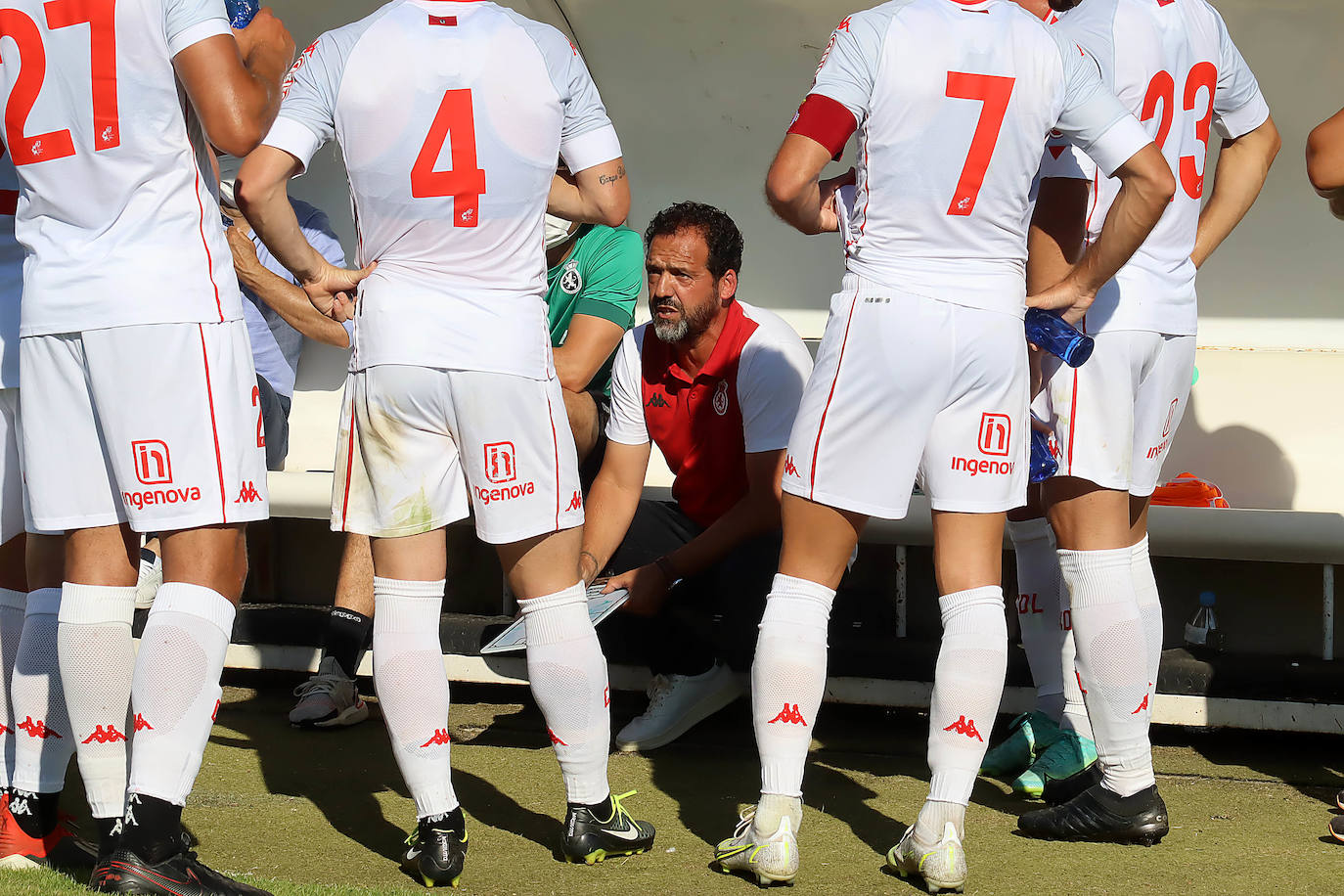 El conjunto leonés se ha impuesto por dos goles a uno al Oviedo en las primeras impresiones de muchos fichajes culturalistas