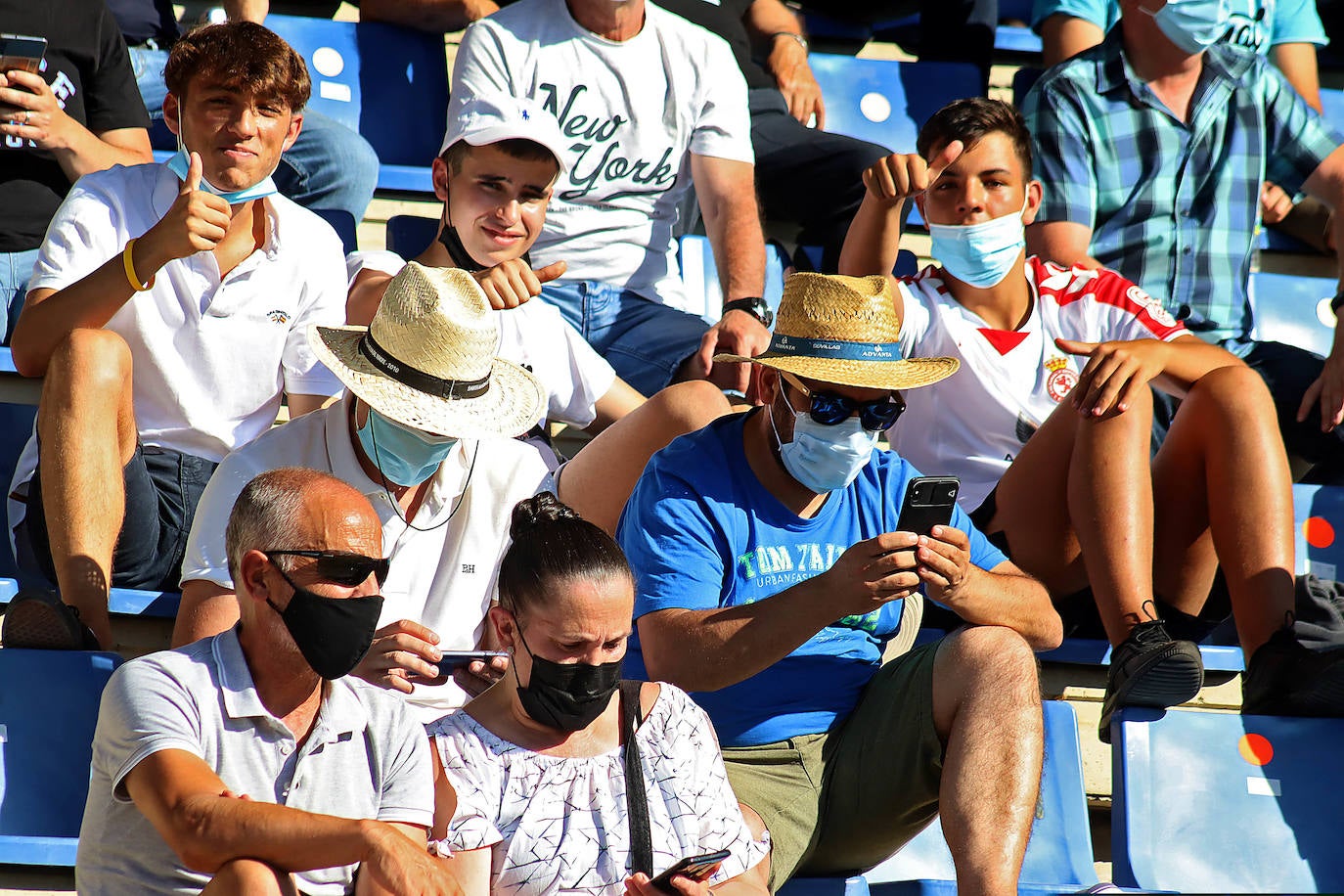 El conjunto leonés se ha impuesto por dos goles a uno al Oviedo en las primeras impresiones de muchos fichajes culturalistas
