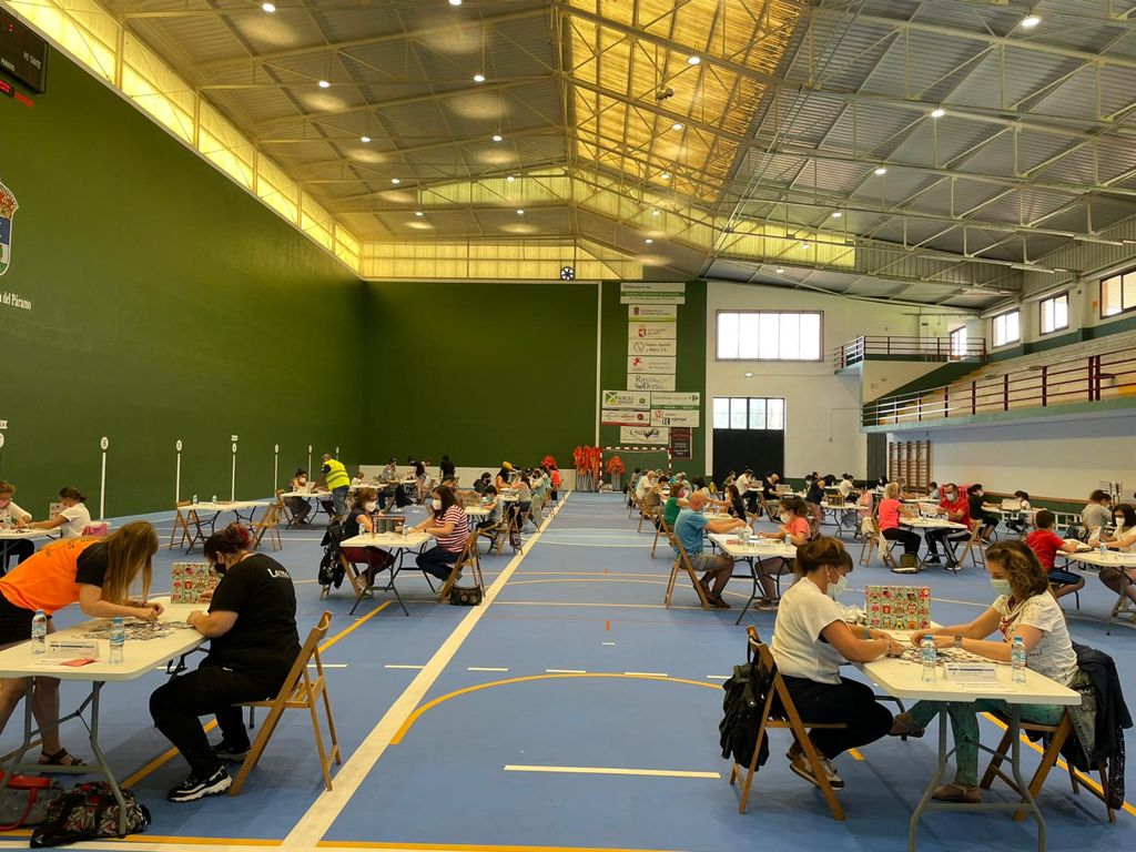 El ayuntamiento de Santa María del Páramo en colaboración con la marca Educa Borrás y Aepuzz (Asociación Española de puzles), ha celebrado el III concurso de puzles paramés a nivel nacional, siendo así el primero en celebrarse en la comunidad autónoma de Castilla y León tras la pandemia.