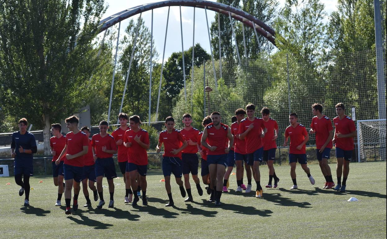 Primer entrenamiento del Juvenil A del Puente Castro.