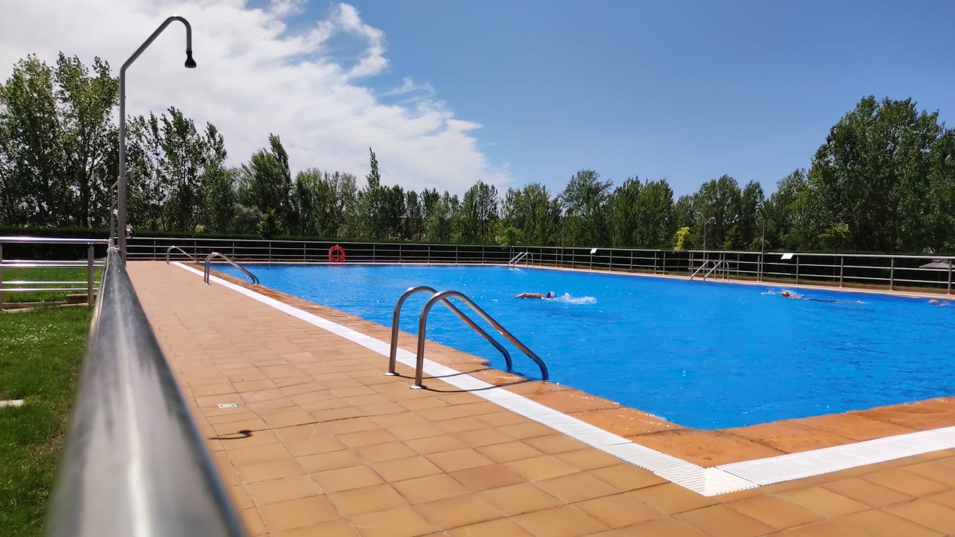 Las piscinas municipales de Gordoncillo son una alternativa veraniega para refrescarse