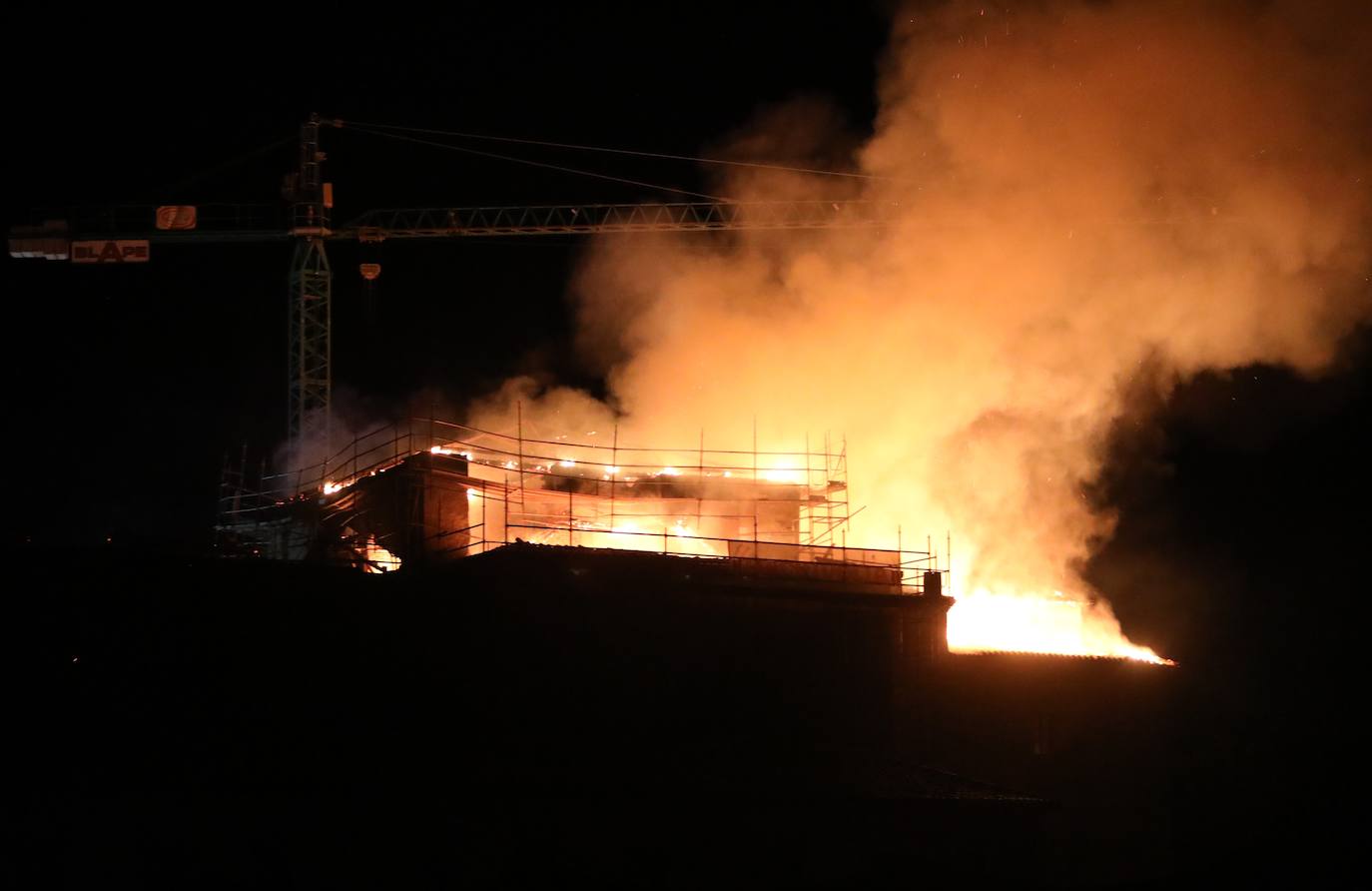 Incendio en el monasterio de la Virgen de Alconada en Ampudia. 