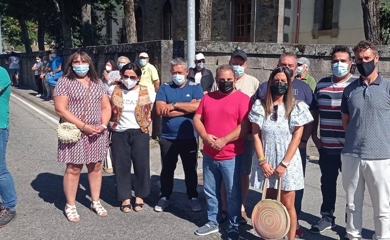 El PSOE se une a las reivindicaciones por una sanidad de calidad en el área rural de la provincia en Laciana