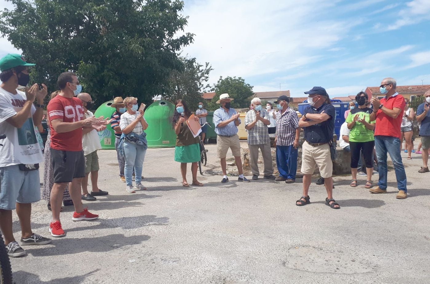 Quintana y Congosto lleva a la calle su rechazo al proyecto de planta embotelladora. 