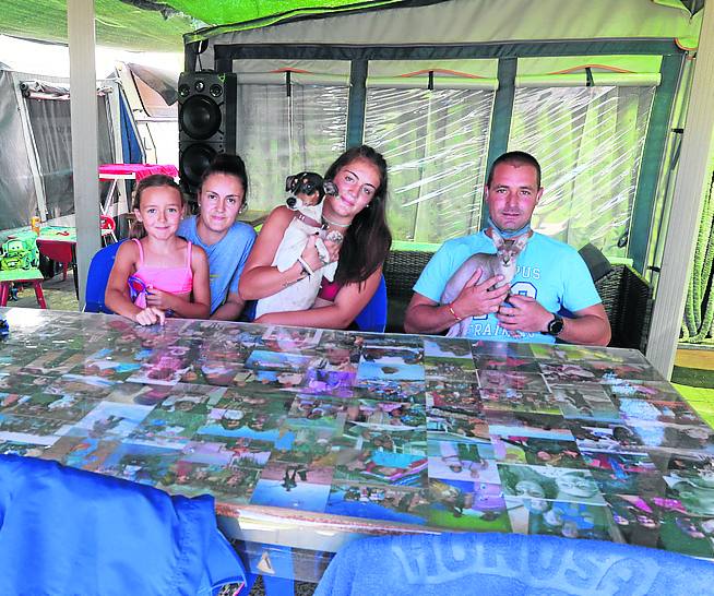 Piscinas, campings, mercados y plazas se llenan de asturianos durante la época estival