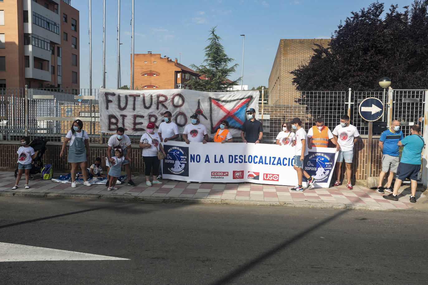 La institución se reúne con las partes en busca de un acuerdo laboral.