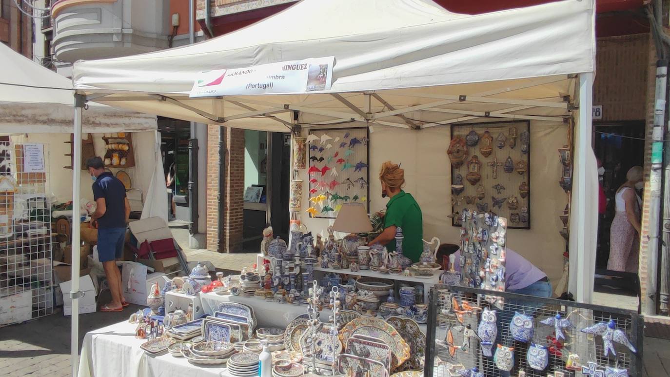La feria artesana se celebra estos días en la ciudad leonesa.