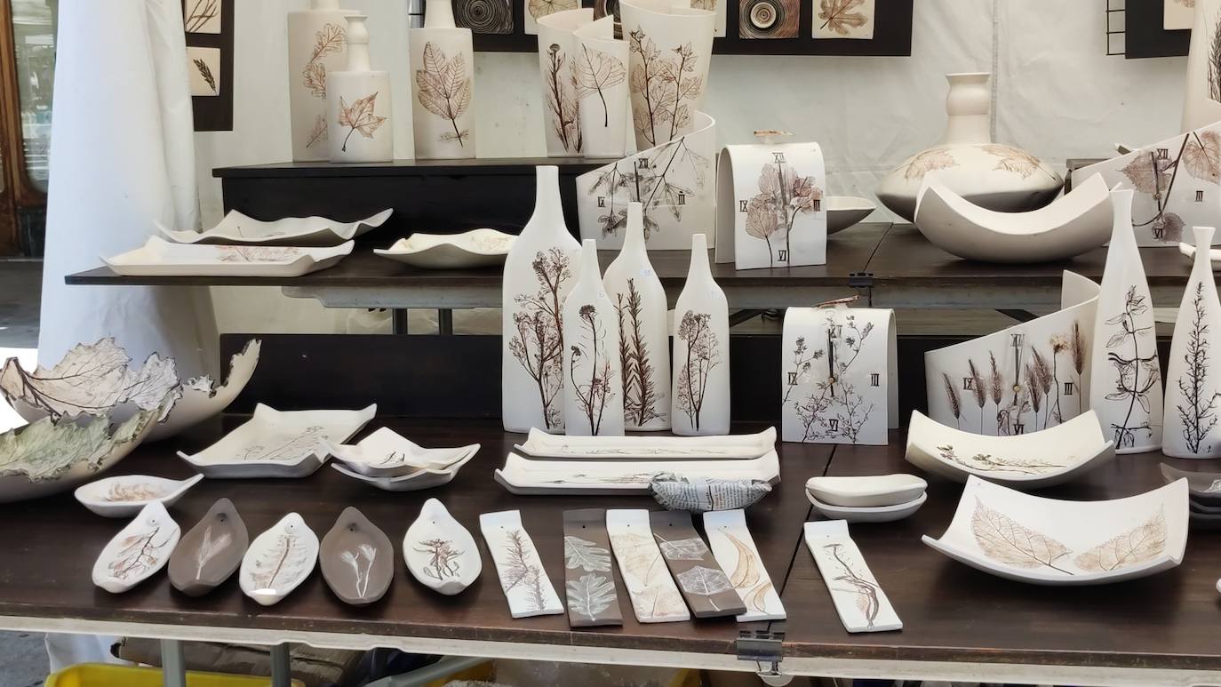 La feria artesana se celebra estos días en la ciudad leonesa.