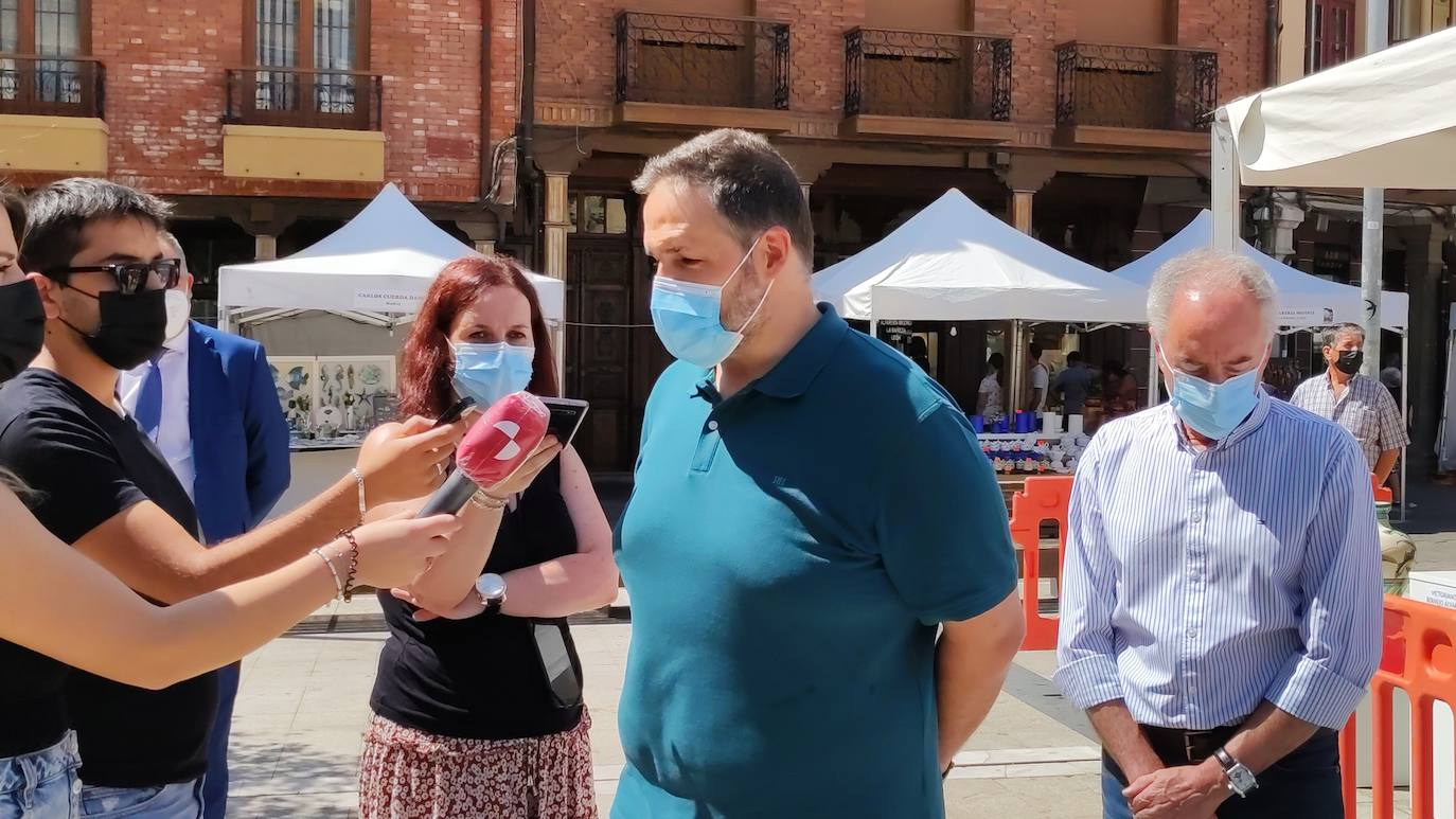 La feria artesana se celebra estos días en la ciudad leonesa.