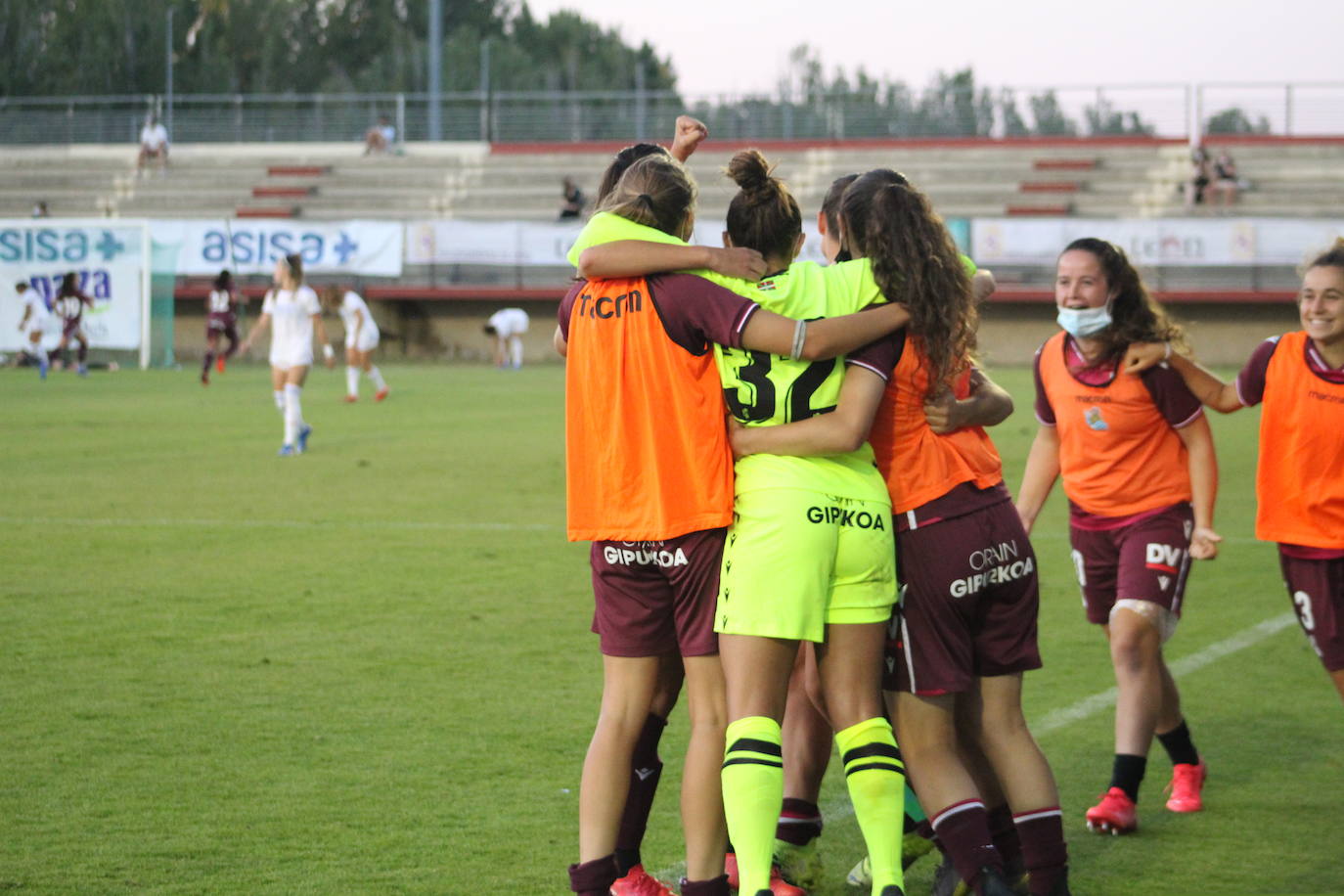 La capital ha acogido la final entre Real Sociedad y Real Madrid decantada a favor del conjunto vasco con dos tantos de Cecilia Marcos.