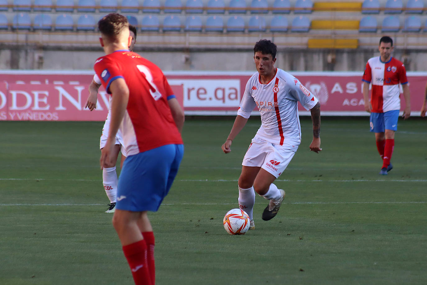 El conjunto leonés disputó su sexto y penúltimo amistoso de pretemporada ante el UD Llanera en el Reino de León.