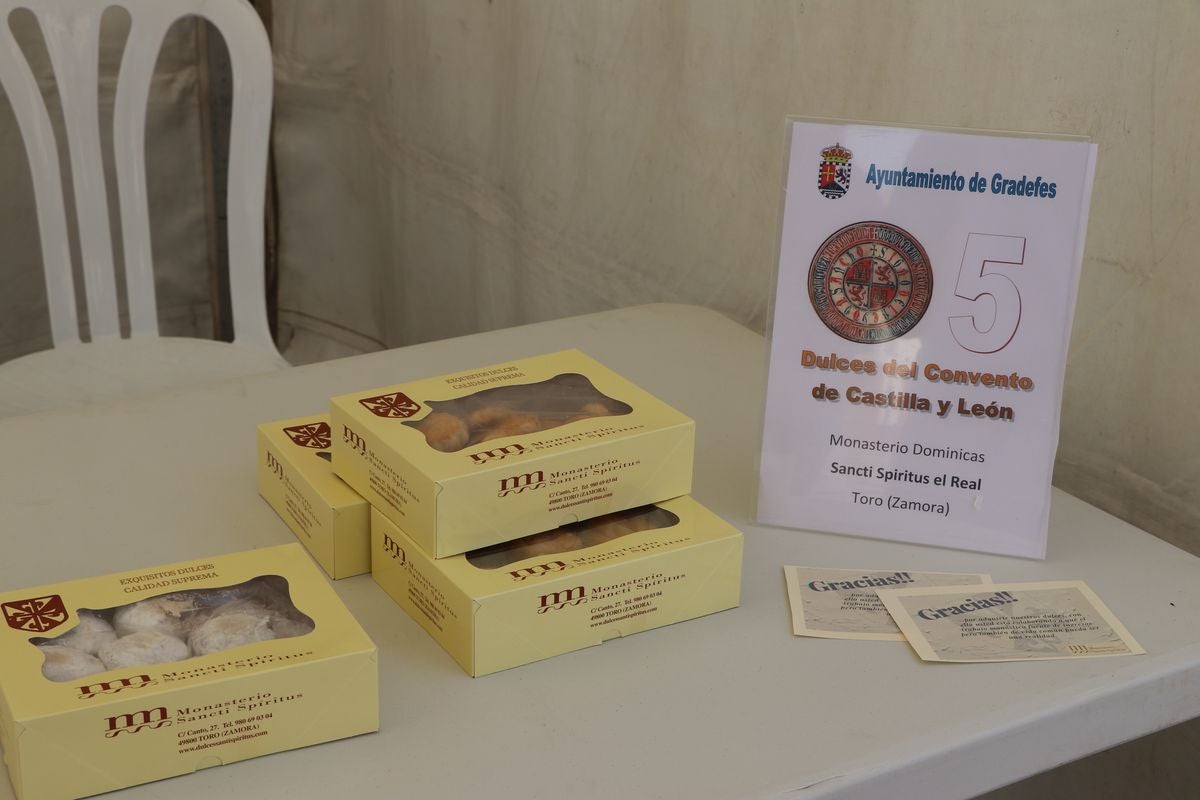 Gradefes ha celebrado la V edición de la feria Dulces del convento de Castilla y León.