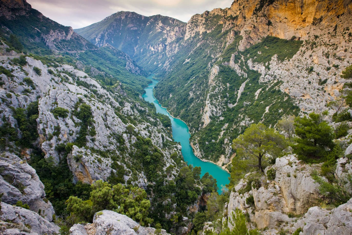 7. GORDES DU VERDON - Provenza, Francia. 