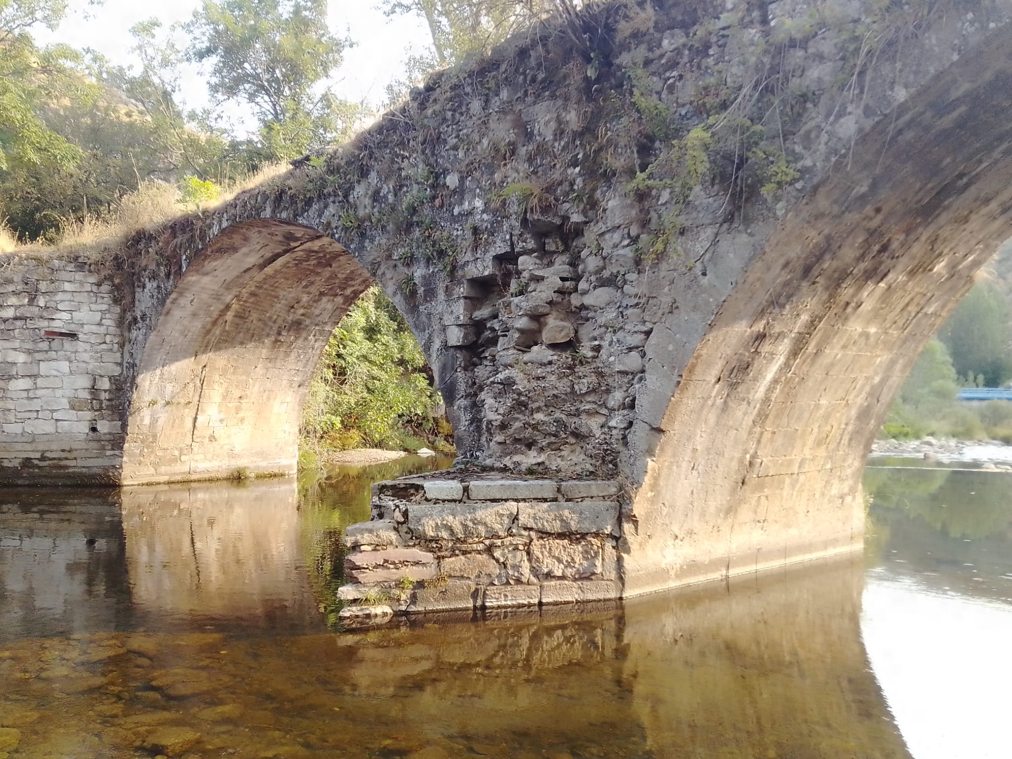 Estado actual del Puente Villalfeide.