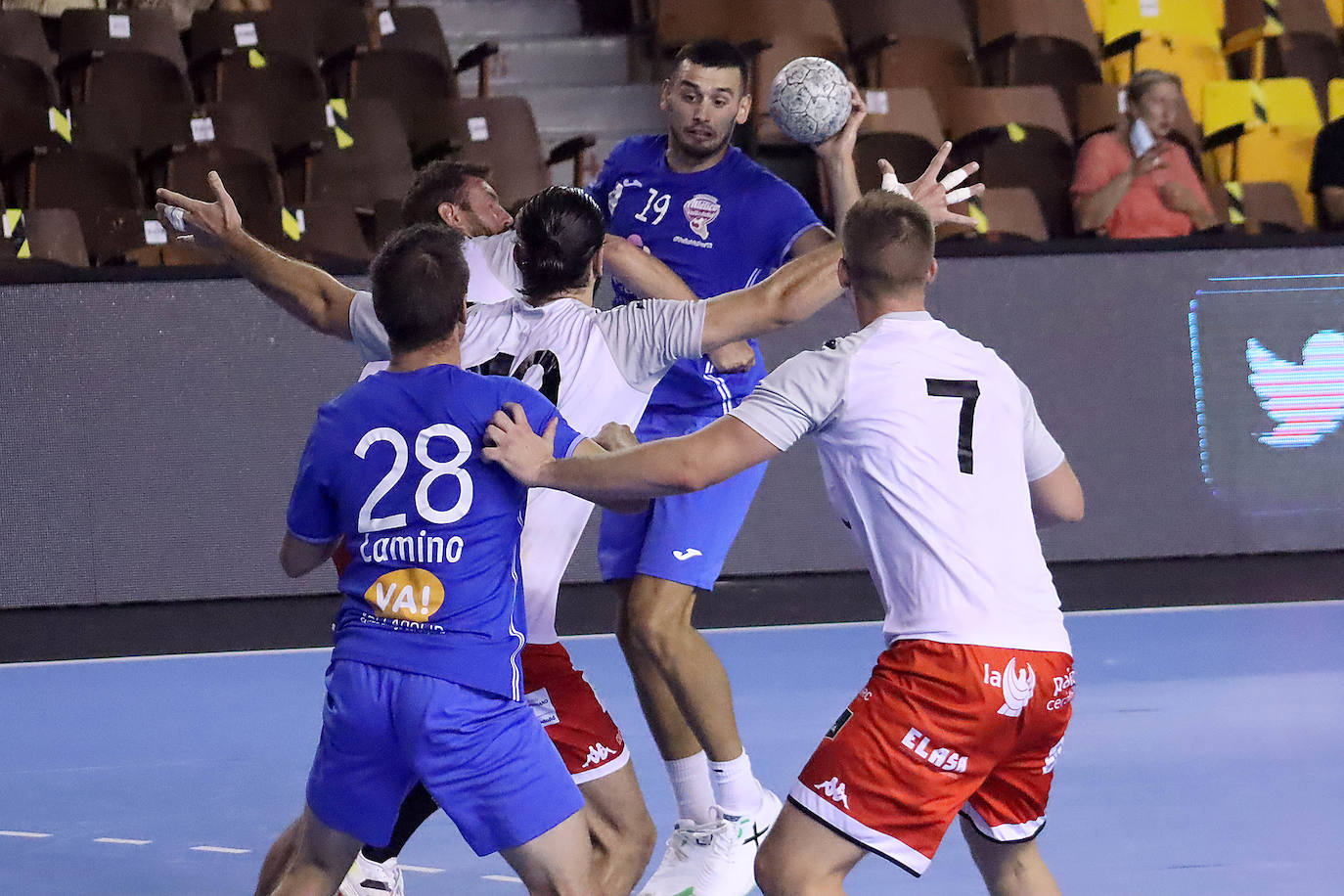 Fotos: Recoletas Atlético Valladolid - Viveros Herol Balonmano Nava