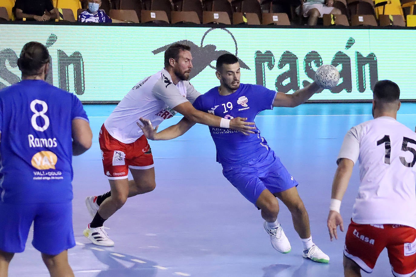 Fotos: Recoletas Atlético Valladolid - Viveros Herol Balonmano Nava