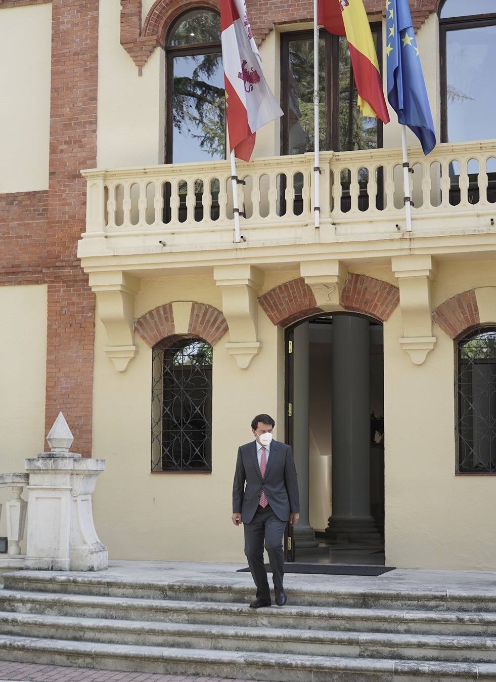 El presidente de la Junta de Castilla y León, Alfonso Fernández Mañueco, ofrece una rueda de prensa sobre el curso político.