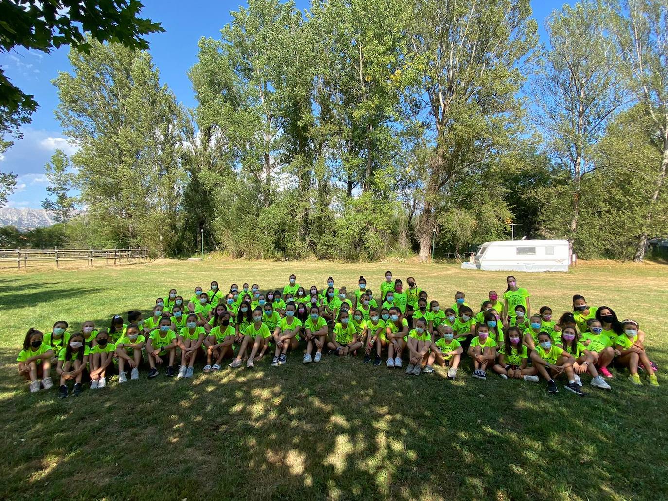 Decenas del niñas participan en este evento que se celebra cada año en La Vecilla.