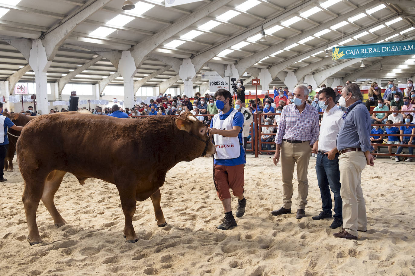 El secretario general del PSOE de Castilla y León ha visitado este evento y considera al sector agrícola «un pilar para la creación de empleo»