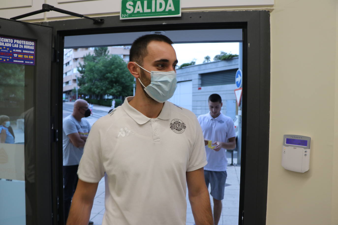 De izquierda a derecha, Jocinovic, Milosavljevic y Šoljić.