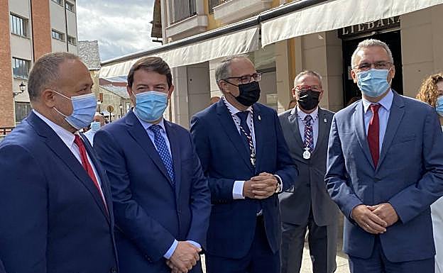 Courel, Mañueco, Ramón e Izquierdo en el Día del Bierzo.