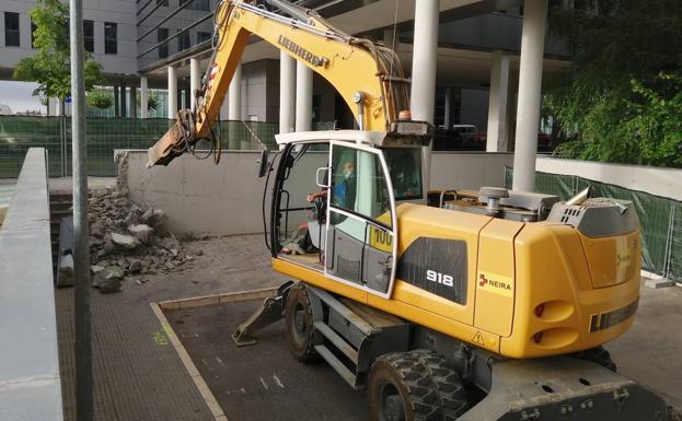 El Hospital de León inicia las obras del búnker que albergará el nuevo acelerador lineal