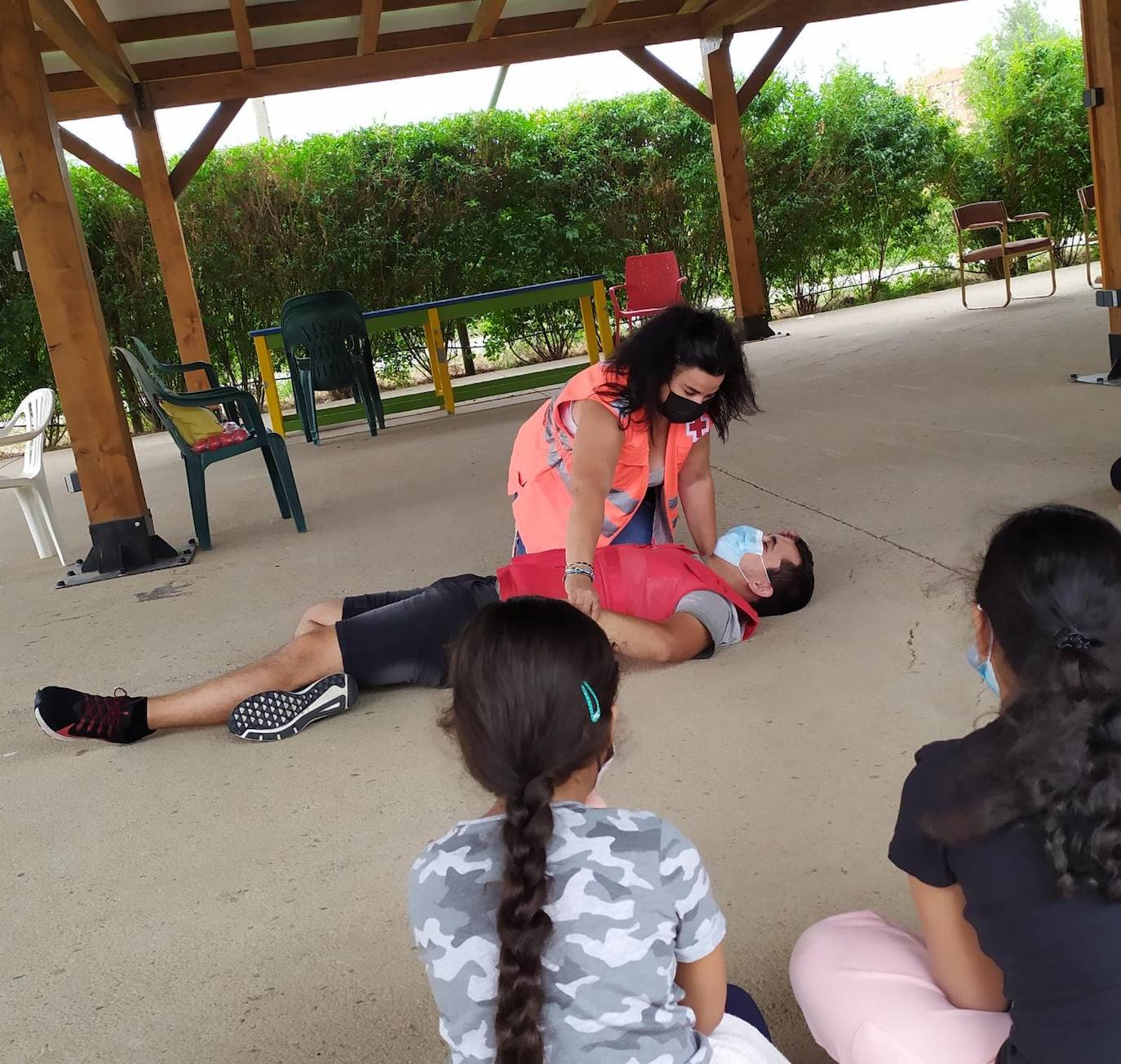 El área de socorros y emergencias de la Cruz Roja atendió el ao pasado a casi 7.000 personas en León.