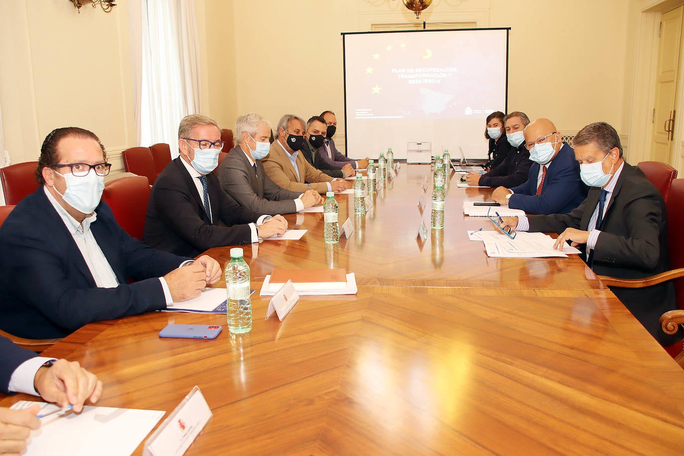 Reunión con empresarios y cámaras de comercio del secretario de Estado de Telecomunicaciones e Infraestructuras Digitales.