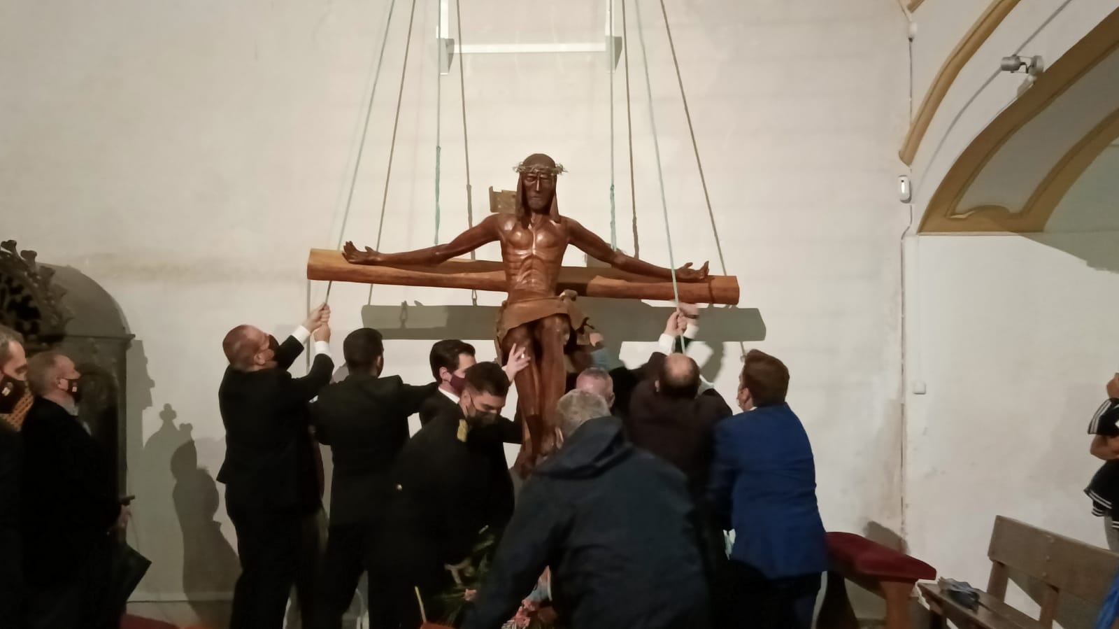 Un año más la parroquia de San Martín, junto a su agrupación de Braceros organizan la Festividad de la Exaltación de la Santa Cruz, este año al igual que el anterior debido al estado de emergencia sanitaria por el Covid-19.