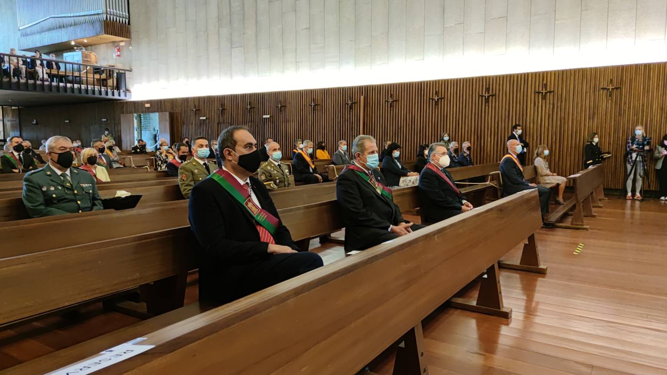 La Virgen del Camino rinde honores en su tradicional misa a la patrona de la Región Leonesa.