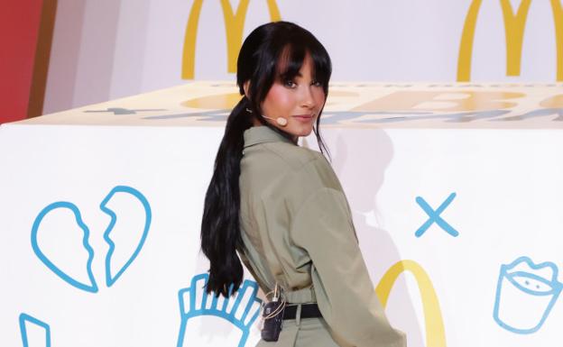 Aitana presume de piernas de infarto en la presentación de su menú de McDonalds