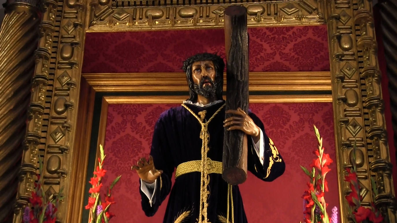Esta incónica talla de la Semana Santa leonesa ha regresado a la iglesia de Santa Nonia tras las obras en dicho templo.
