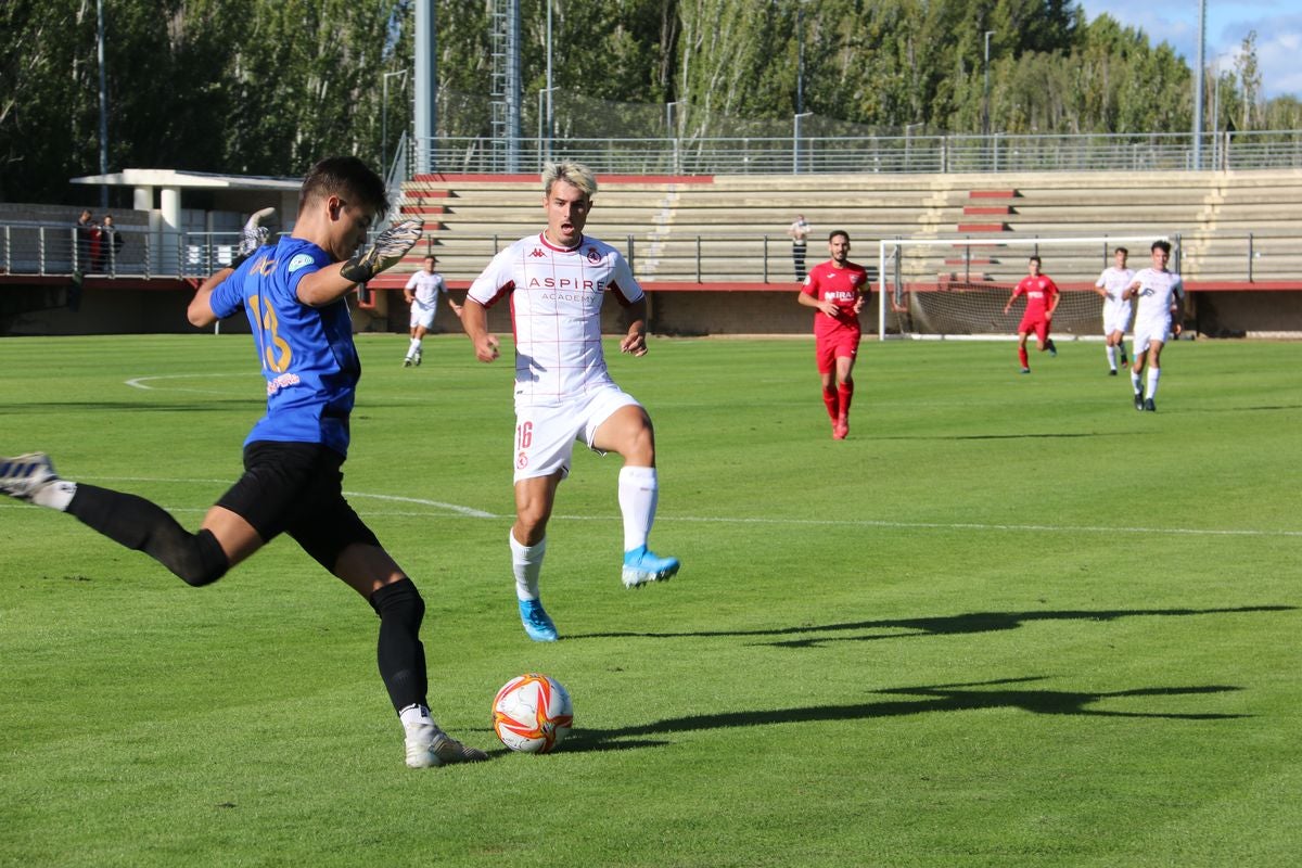 El conjunto de Isra Martínez ha disputado este sábado su primer partido como local de la temporada ante el CD Ribert