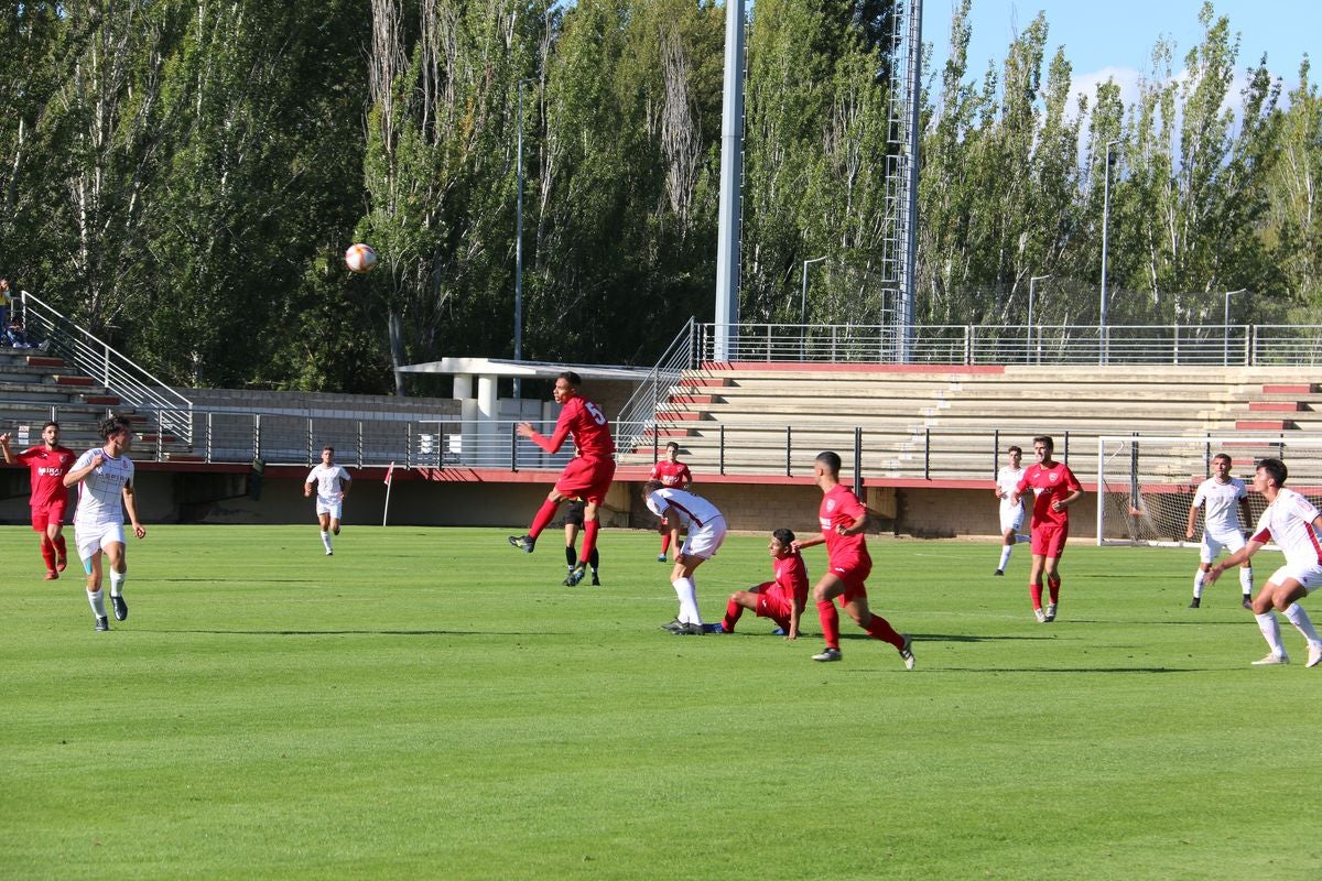 El conjunto de Isra Martínez ha disputado este sábado su primer partido como local de la temporada ante el CD Ribert