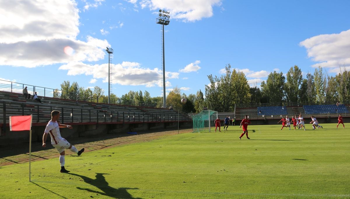 El conjunto de Isra Martínez ha disputado este sábado su primer partido como local de la temporada ante el CD Ribert