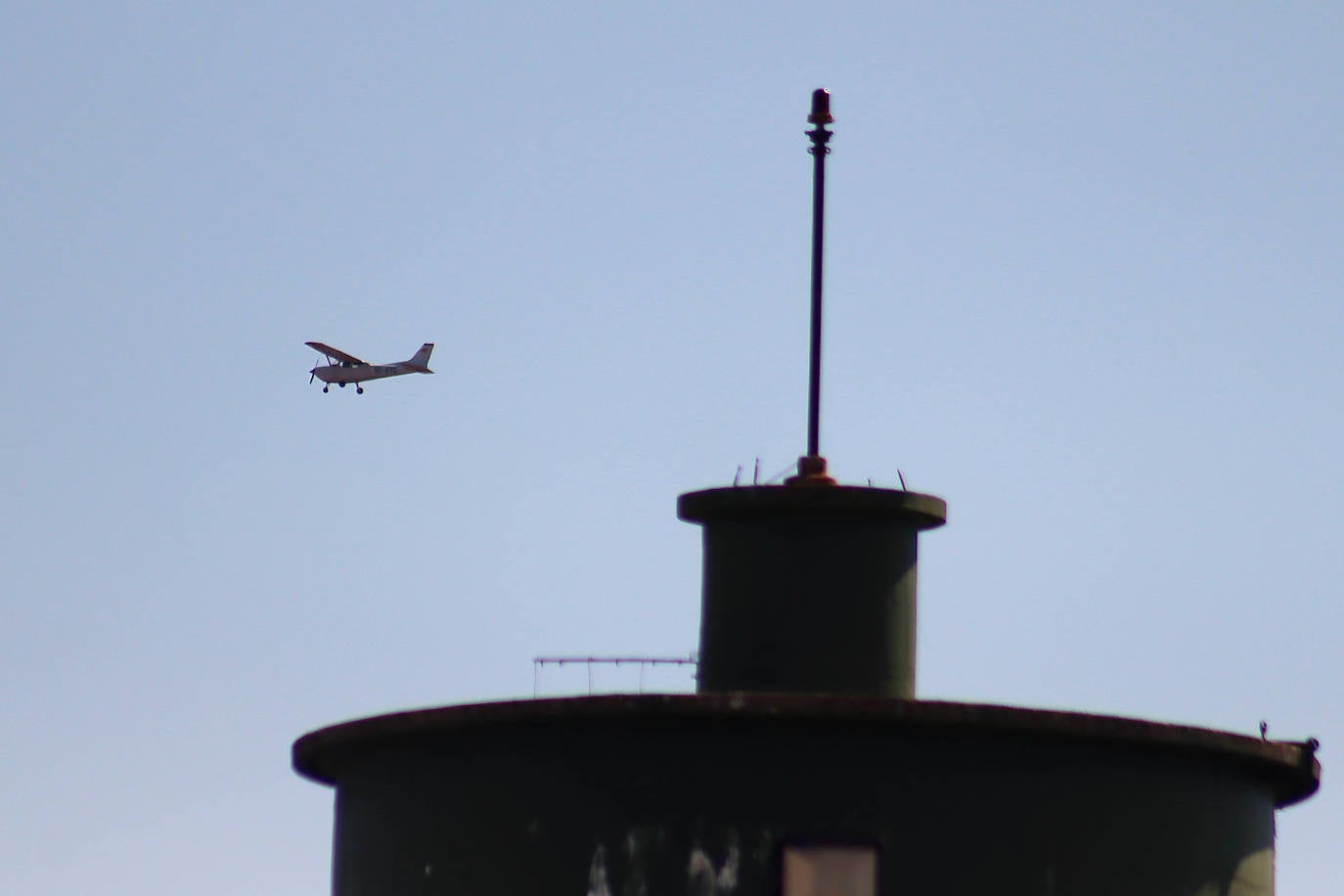 León acoge una escala del Raid aéreo del centenario de la creación de las cuatro primeras bases aéreas