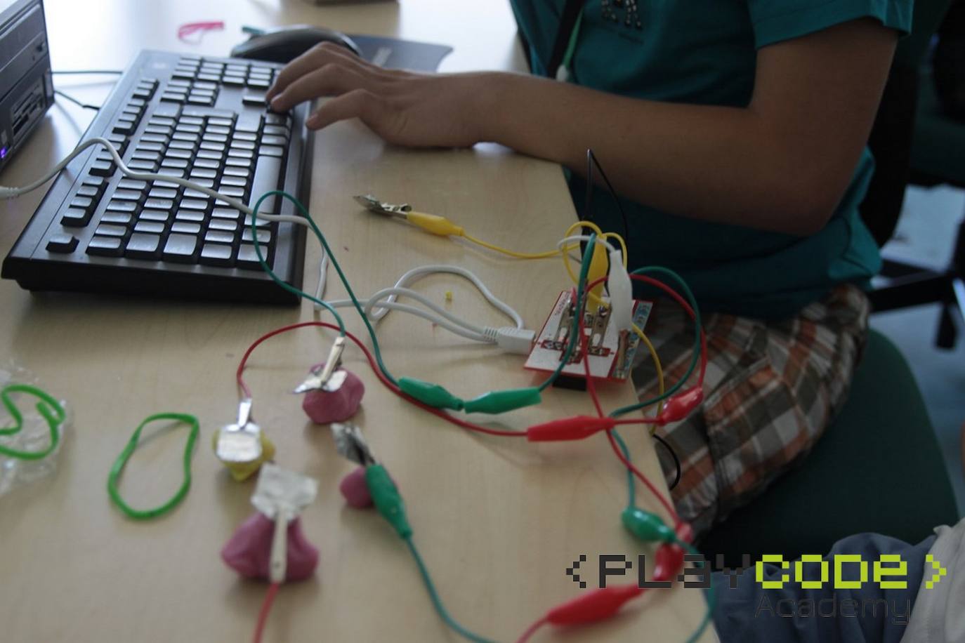 Play Code Academy, programando el futuro de los jóvenes leoneses. 