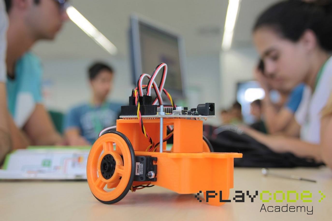 Play Code Academy, programando el futuro de los jóvenes leoneses. 