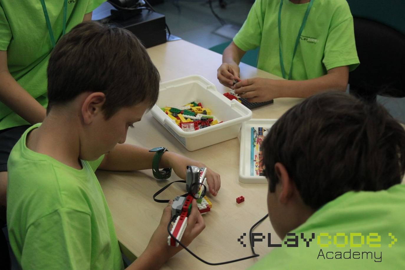 Play Code Academy, programando el futuro de los jóvenes leoneses. 