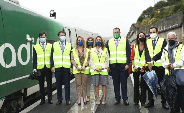 León y Asturias celebran el primer viaje por la Variante de Pajares en un «día histórico» para la ministra de Transportes 