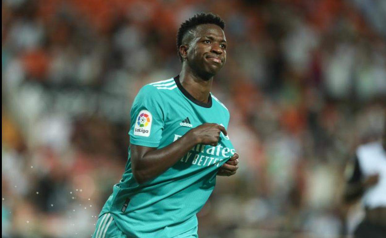 Vinicius celebra su gol ante el Valencia. 