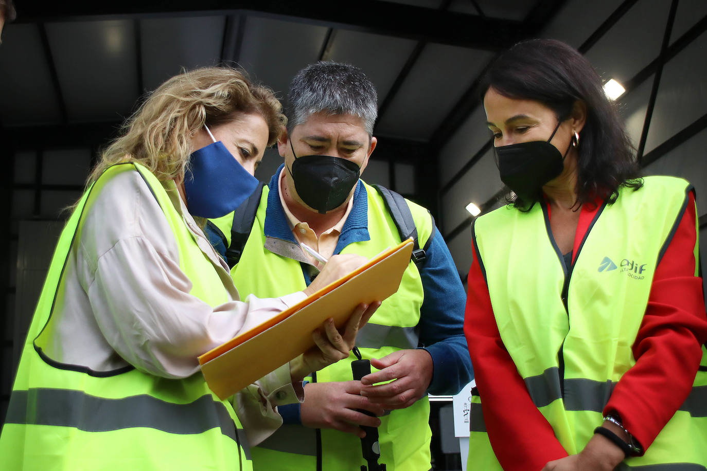 La ministra de Transportes, Movilidad y Agenda Urbana, Raquel Sánchez, realiza el primer viaje sobre esta infraestructura en un 'tren técnico' | Las pruebas de seguridad permitirán su apertura en el último tramo del 2022 o inicios del 2023. 