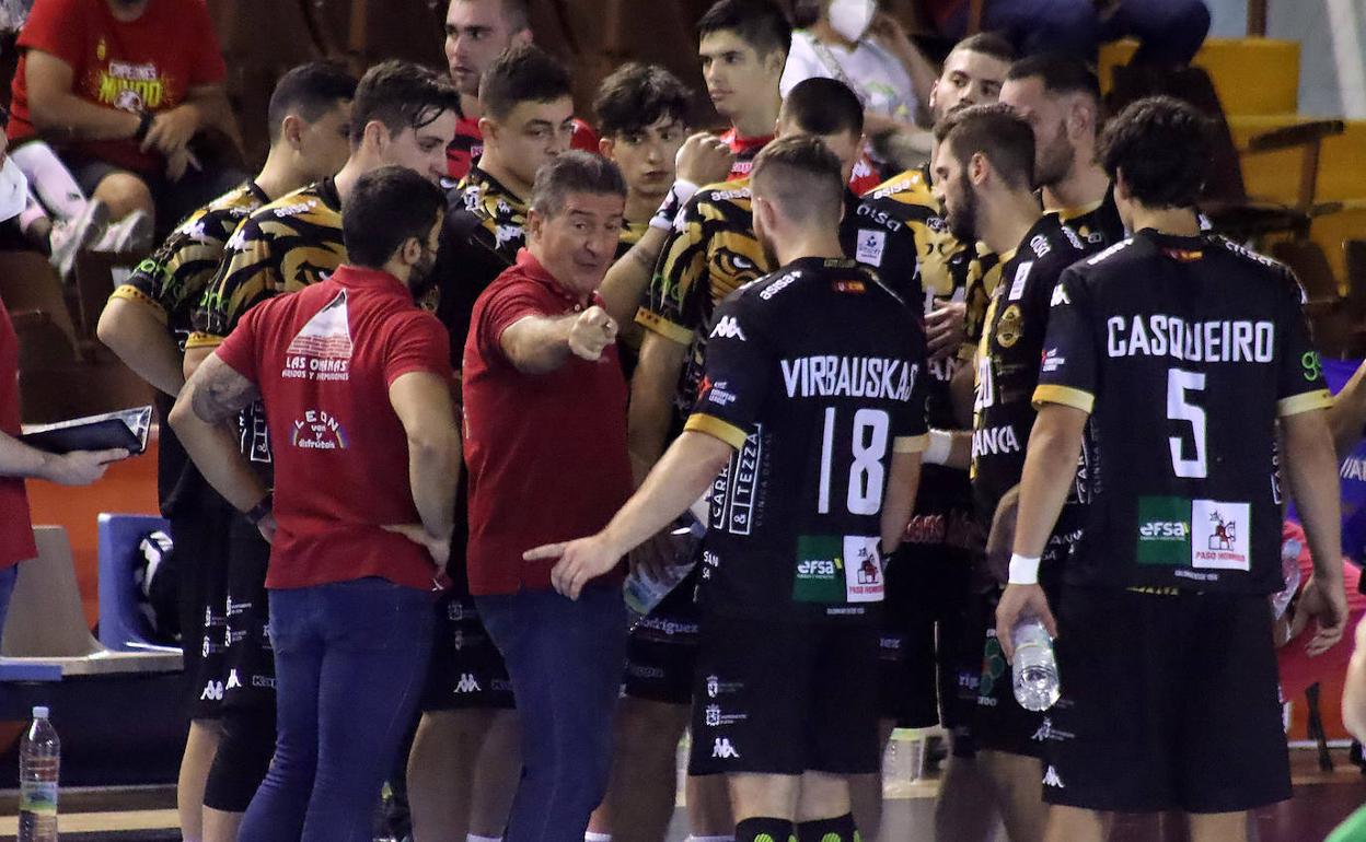 Manolo Cadenas, en un partido de esta temporada. 