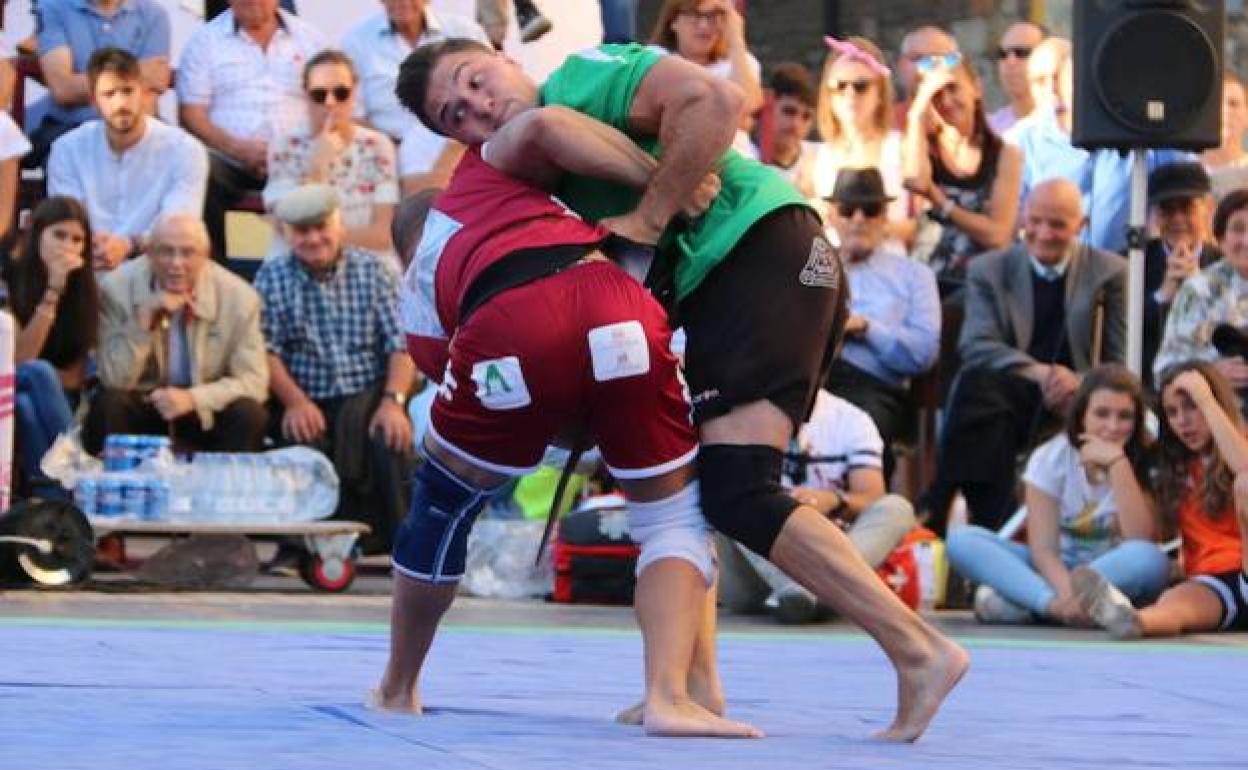 Corro de lucha leonesa de San Froilán