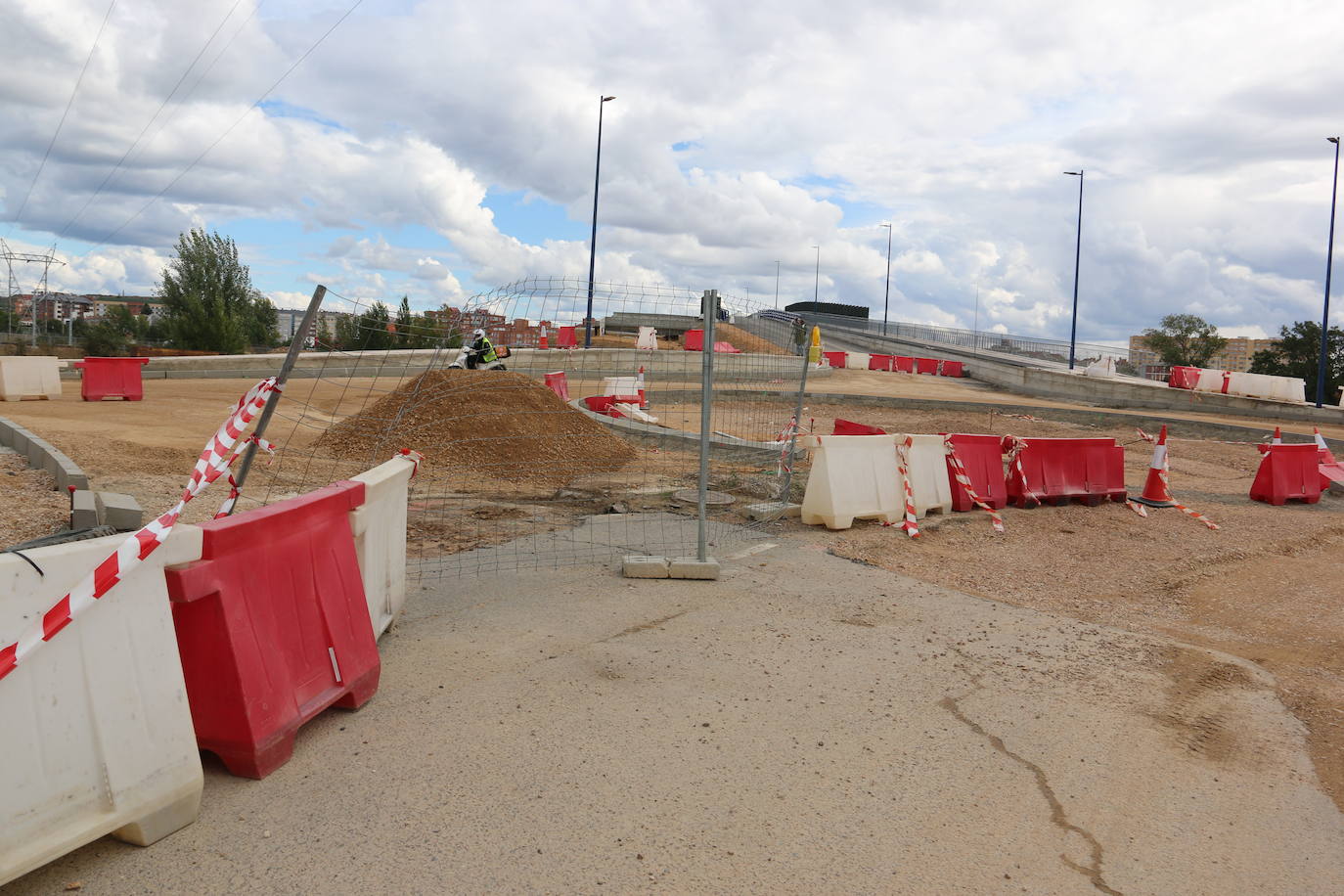 Los vecinos de San Andrés alertan de «peligro e inviabilidad» en la obra de Adif entre San Juan de Dios y el Ayuntamiento