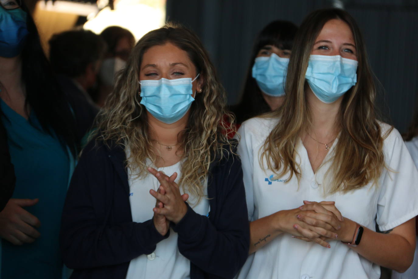 El centro de vacunación masiva cierra sus puertas y se deriva a los centros de salud.