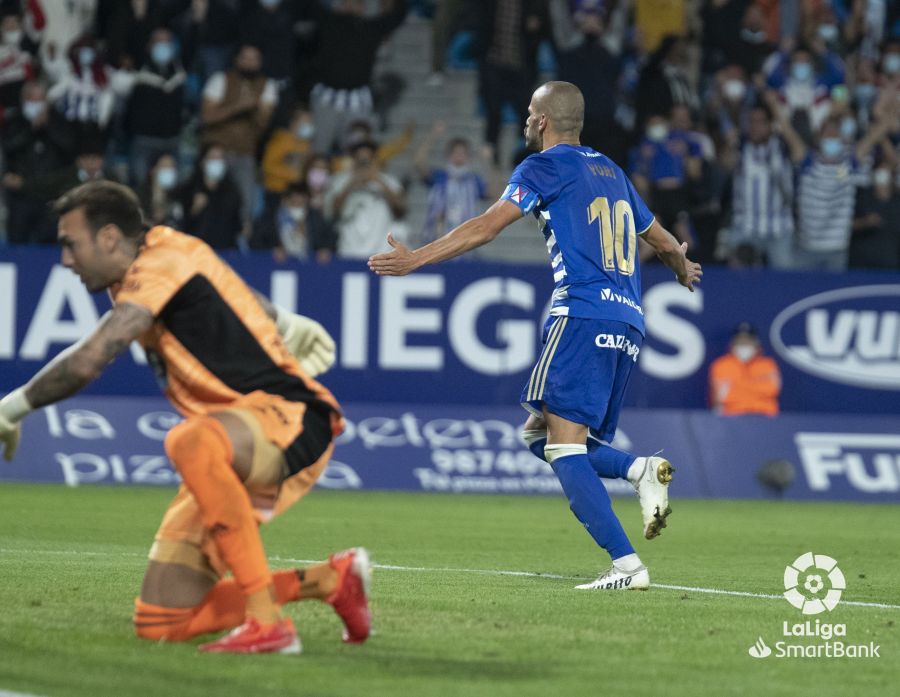 Deportiva y Valladolid ofrecen un vibrante partido que acaba con empate 2-2 con doblete de Yuri